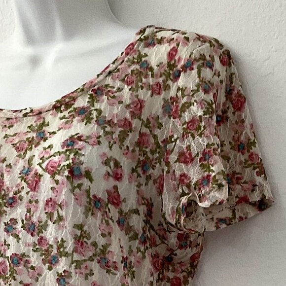 BKE FLORAL ROSE Y2K SHEER TOP - Picture 6 of 9